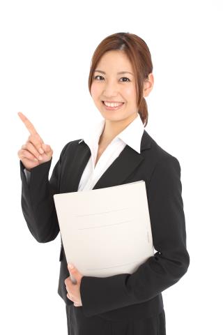 資格取得を目指す女性